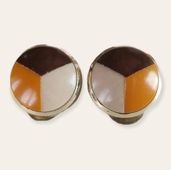 Vintage 1970s Earth Tone Inlaid Clip Earrings Gold Tone - Picture 12 of 16